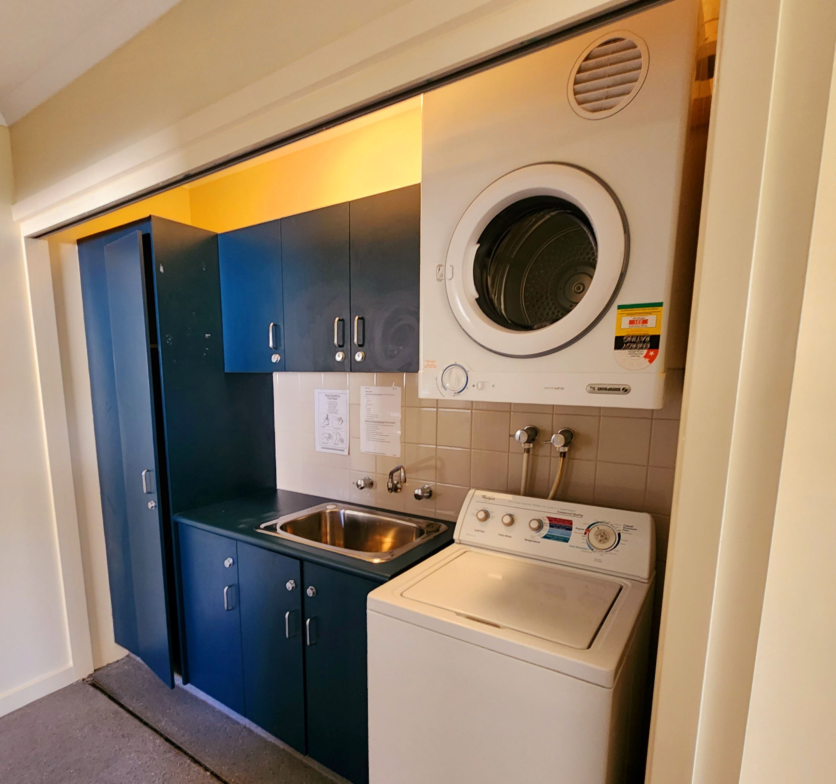 One bedroom unit in Lakes Entrance — Home image 2