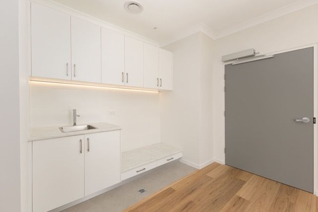 2 Bedroom Apartments, Torquay — Home image 8