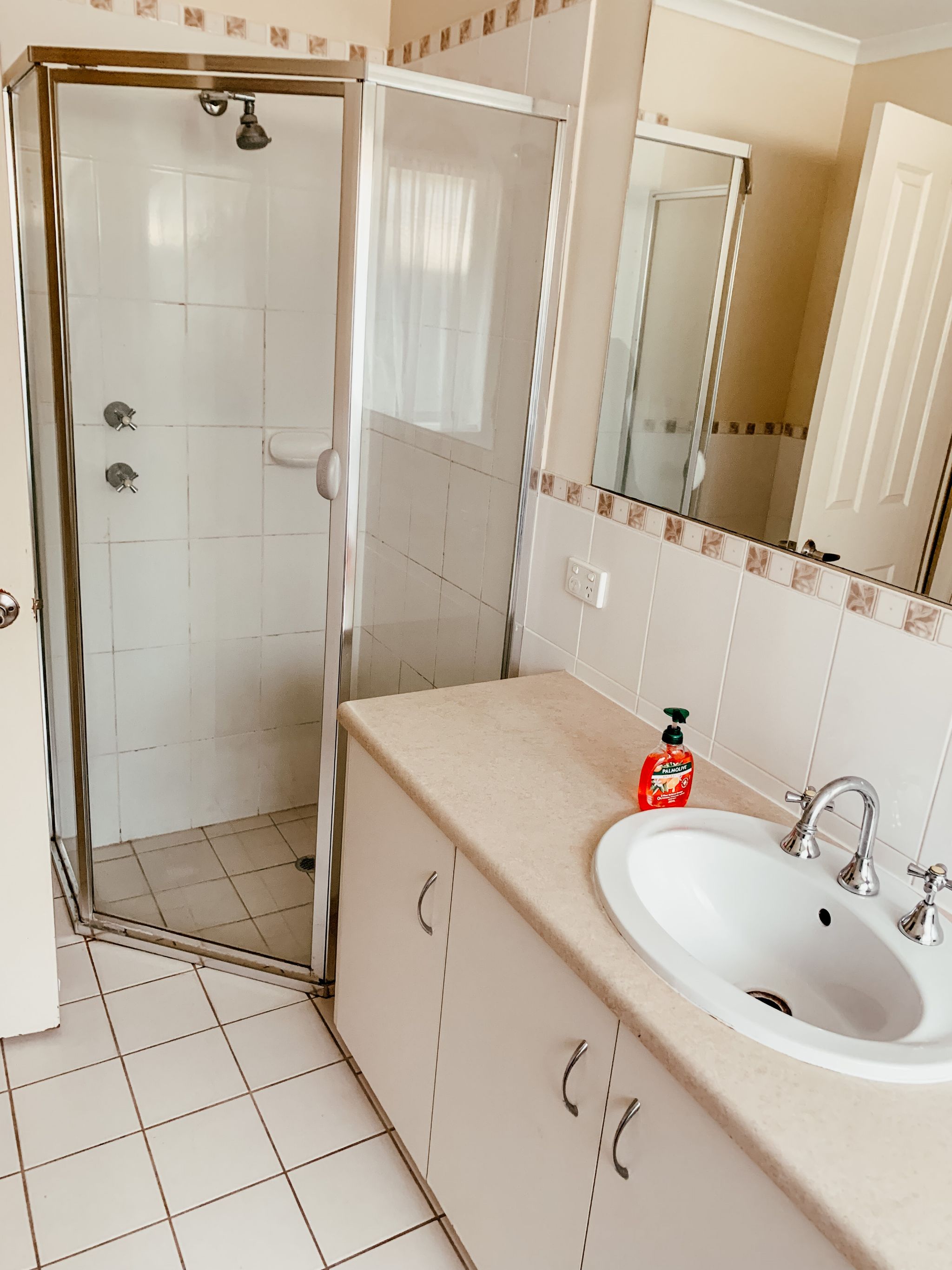 WATTLE HOUSE — Home image 4