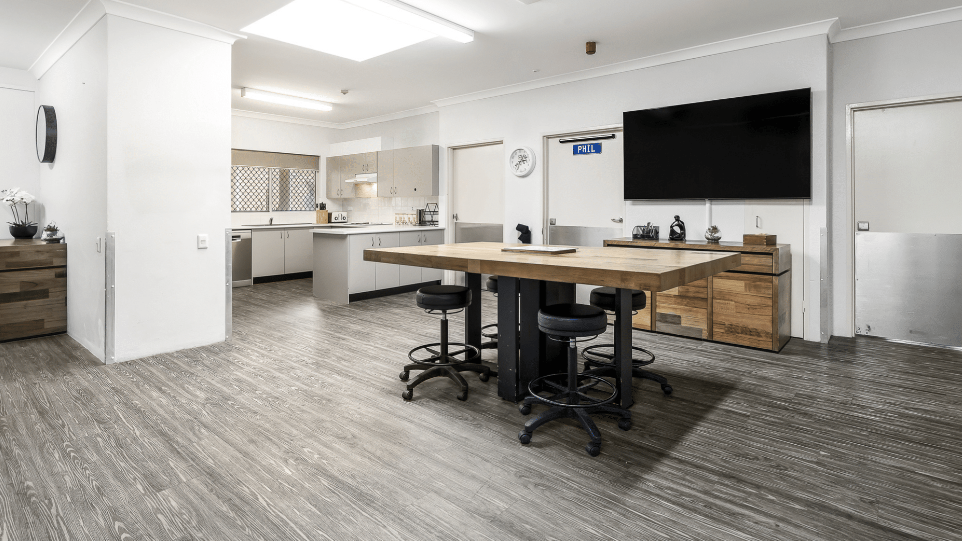 Chester Hill - Self-contained assisted living units. No SDA required. — Home image 7