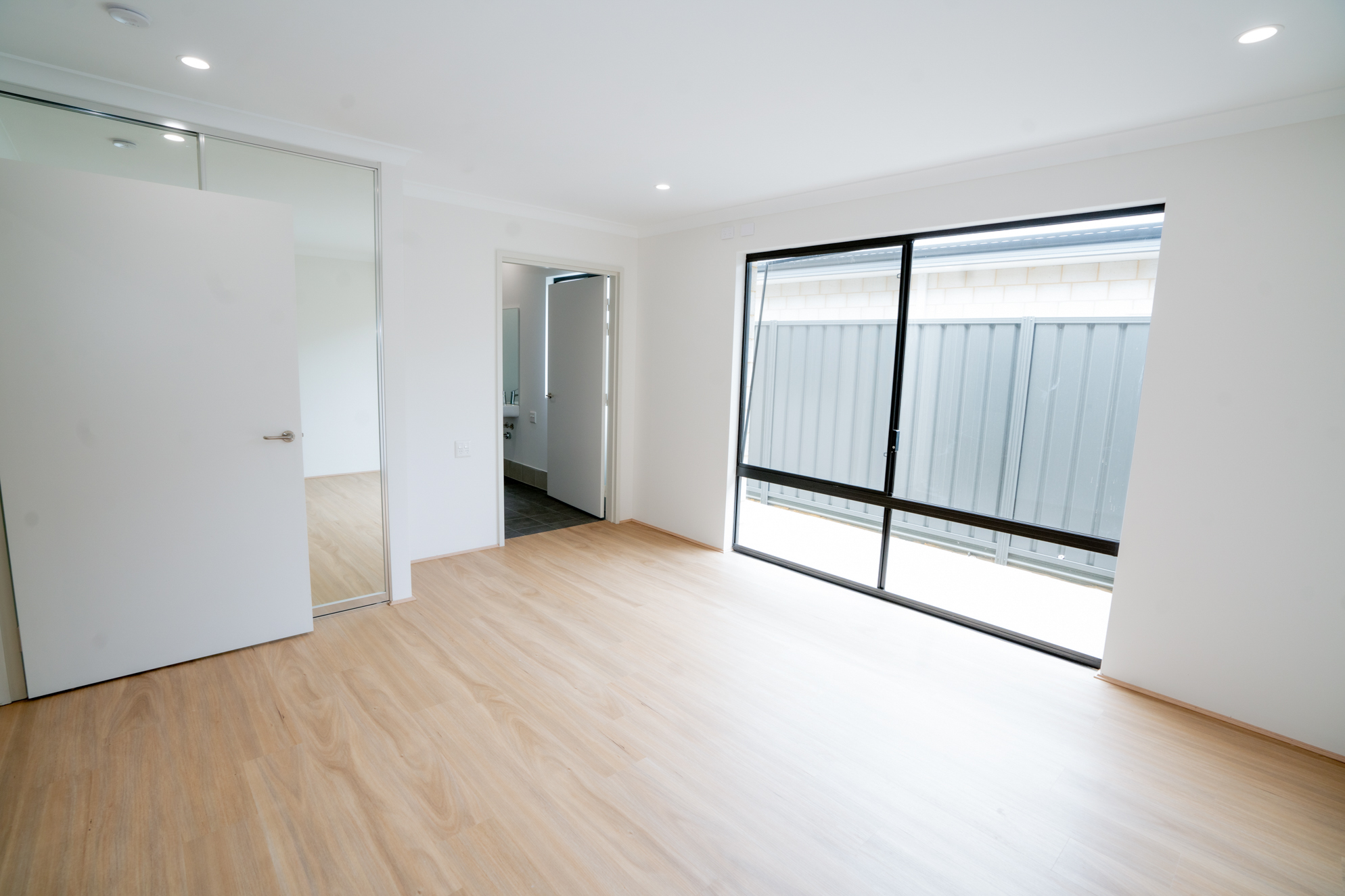 South West HPS 3 bed home with OOA Room in Usher! — Home image 17