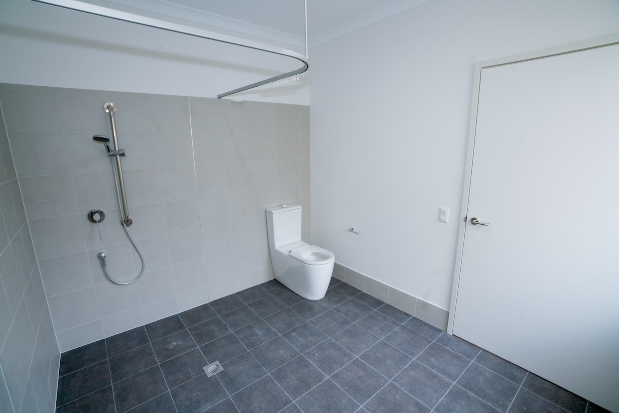 South West HPS 3 bed home with OOA Room in Usher! — Home image 27