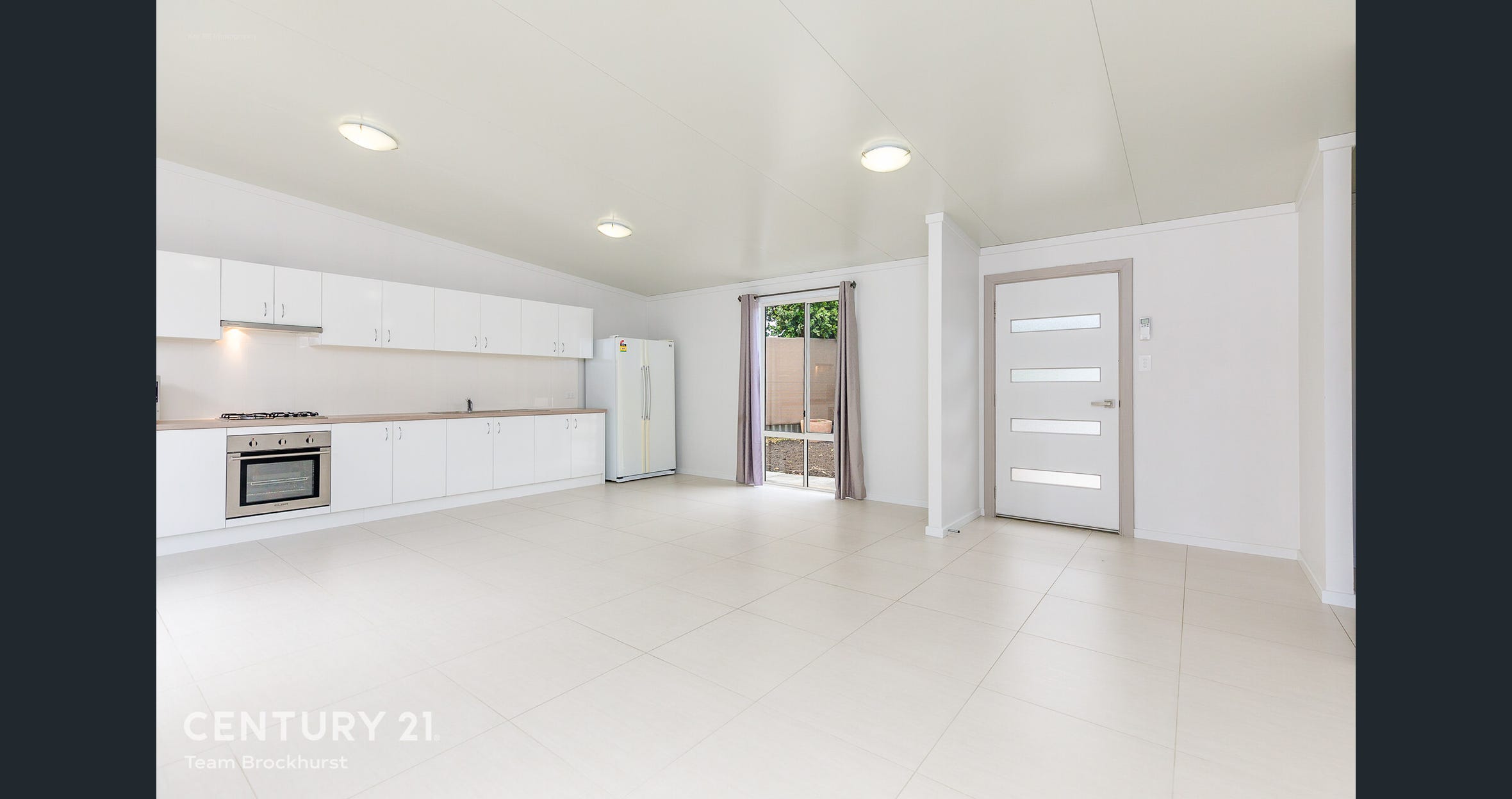 Beautiful SIL Home fully accessible and granny flat — Home image 7