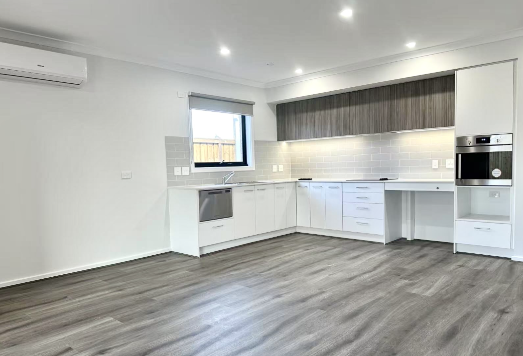 3+OOA HPS SDA Home in Fraser Rise – Modern Living in a Growing Community — Home image 2