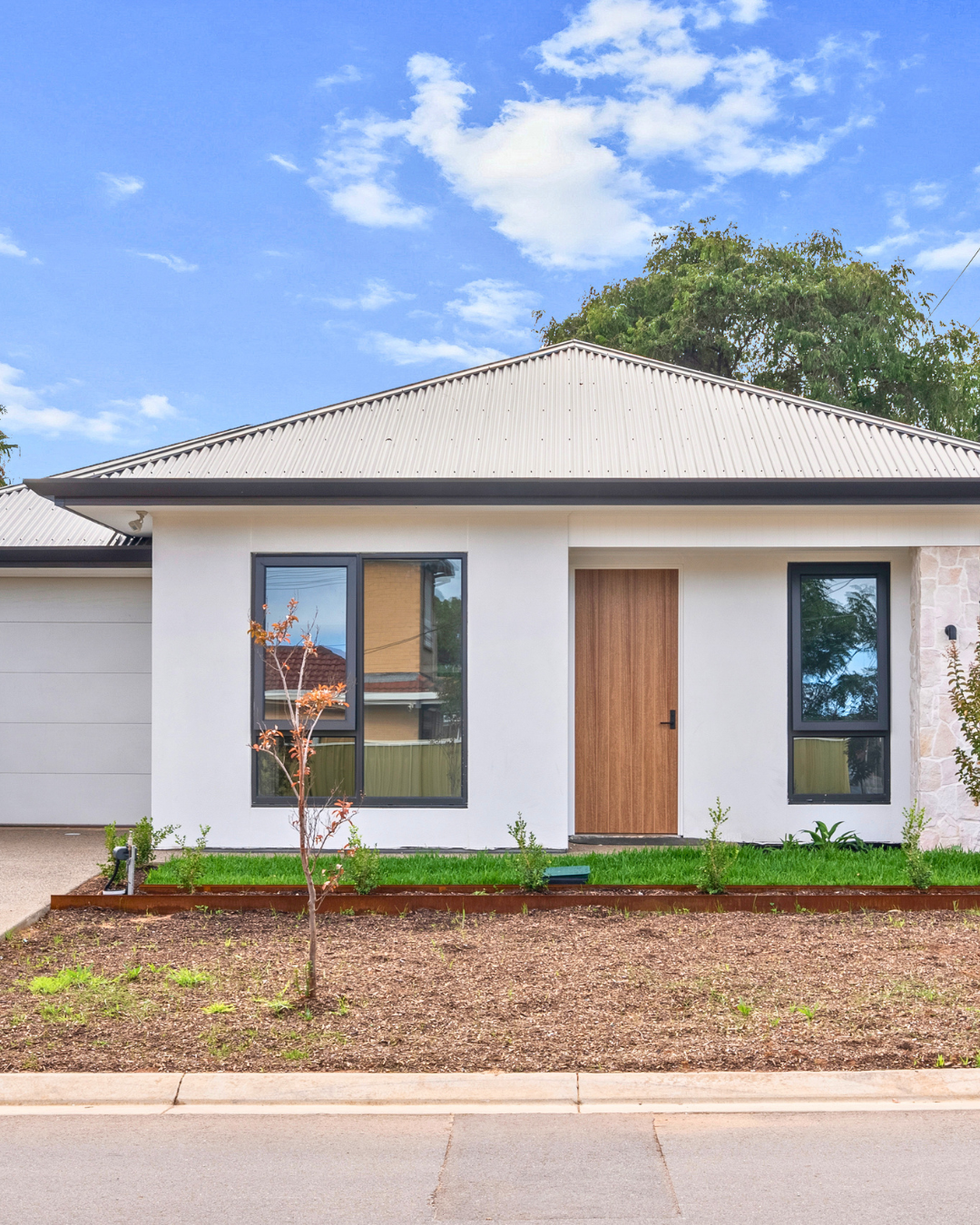 Purpose Built Fully Accessible Home with OOA Accommodation — Home image 4