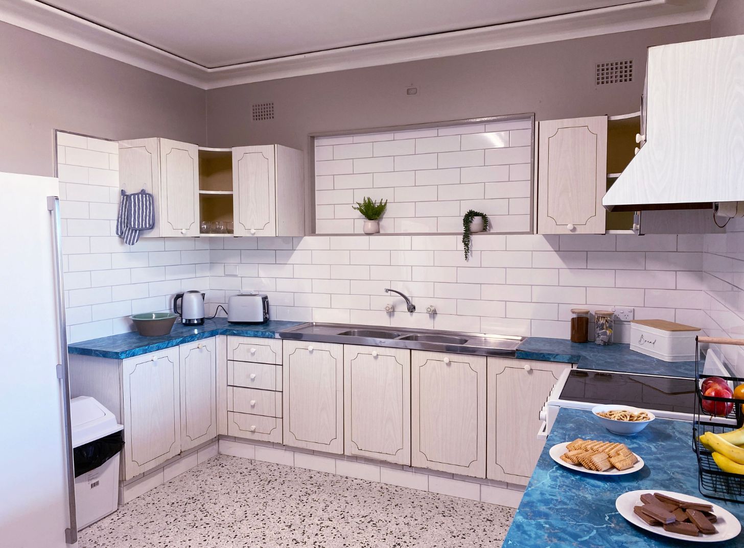 RYDE- SIL located in a quiet & safe cul de sac, minutes to Macquarie and Top Ryde shopping centre — Home image 3