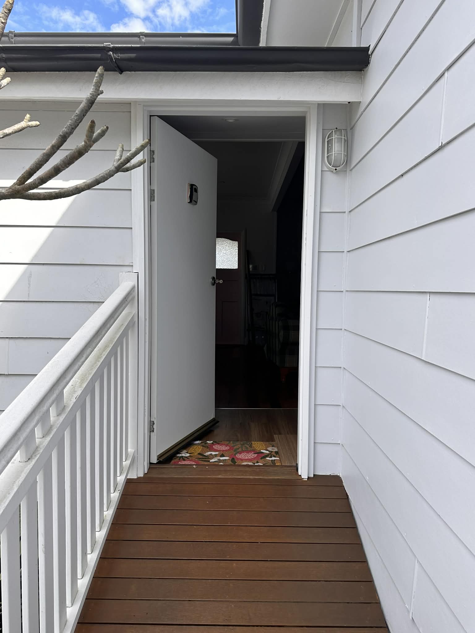 Dream Home Awaits: Fully Renovated & Peaceful SIL in Centenary Heights – 1:3 — Home image 23
