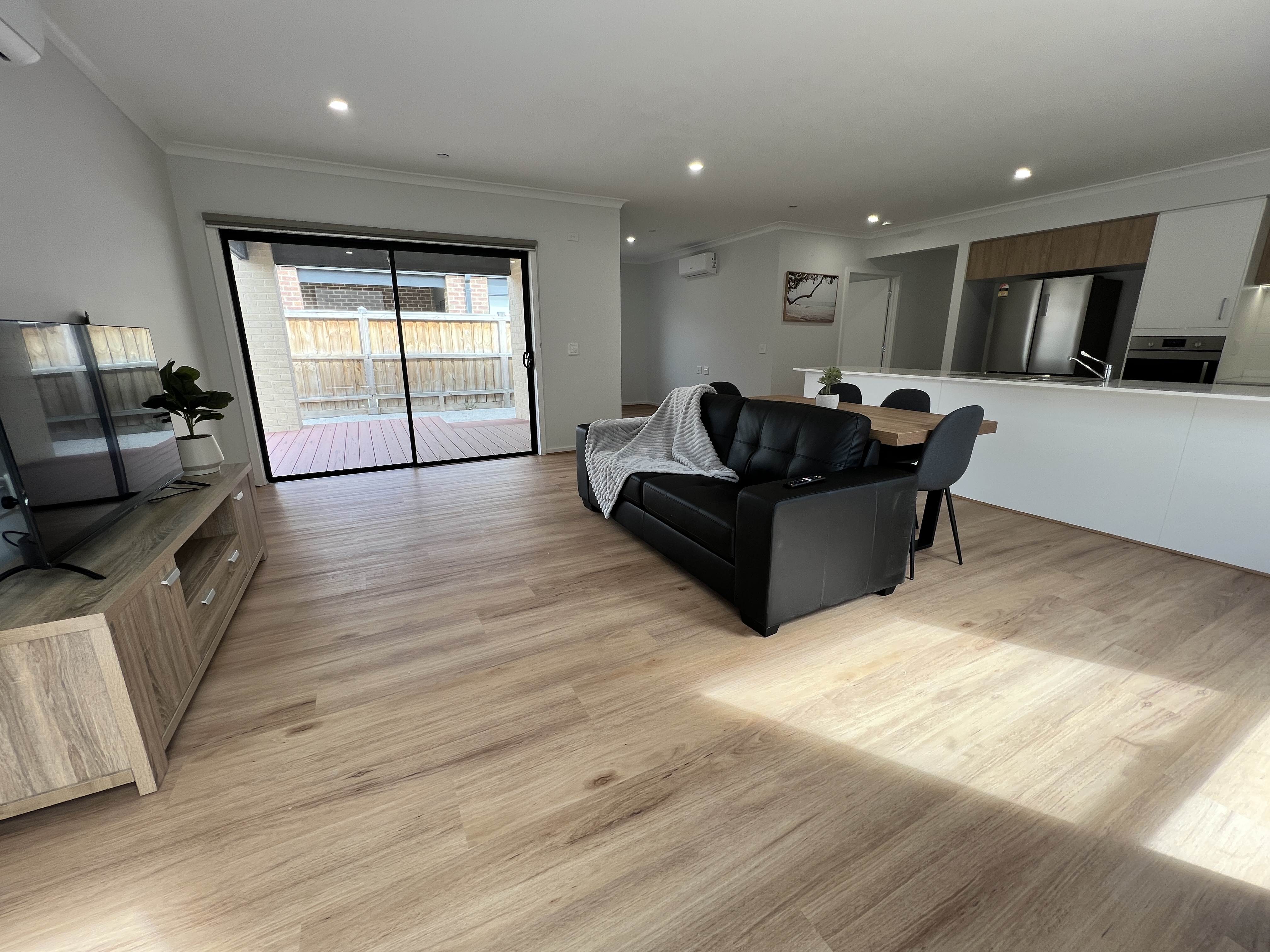 Spacious & Accessible 2+OOA HPS SDA Living in Beveridge — Home image 5