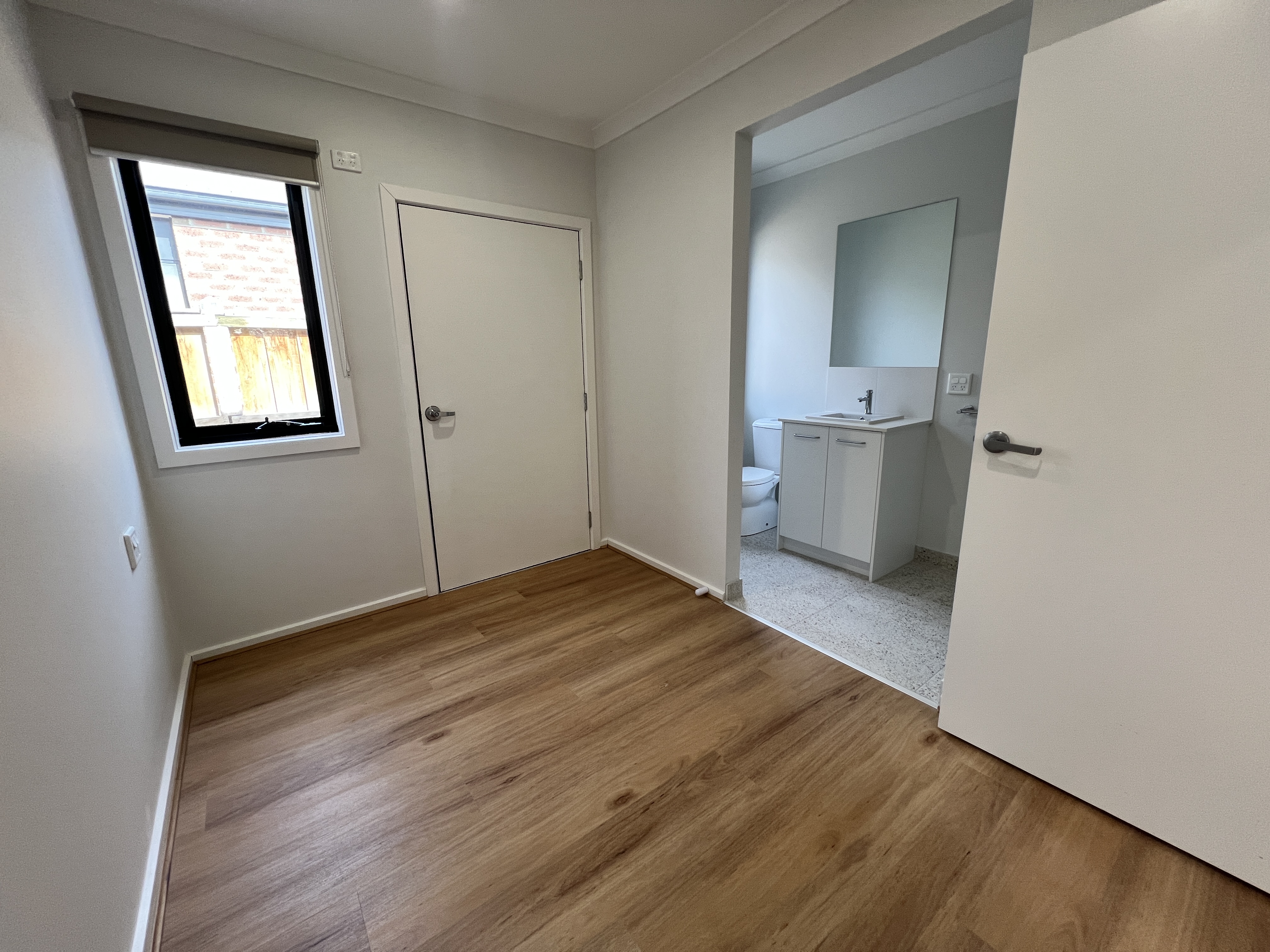 Spacious & Accessible 2+OOA HPS SDA Living in Beveridge — Home image 9