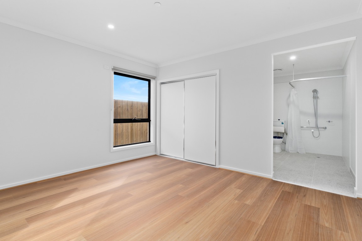 3 BR High Physical Support Home with OOA – Armstrong Creek — Home image 3