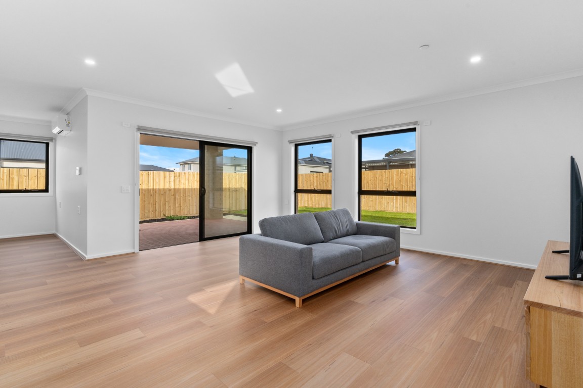 3 BR High Physical Support Home with OOA – Armstrong Creek — Home image 5