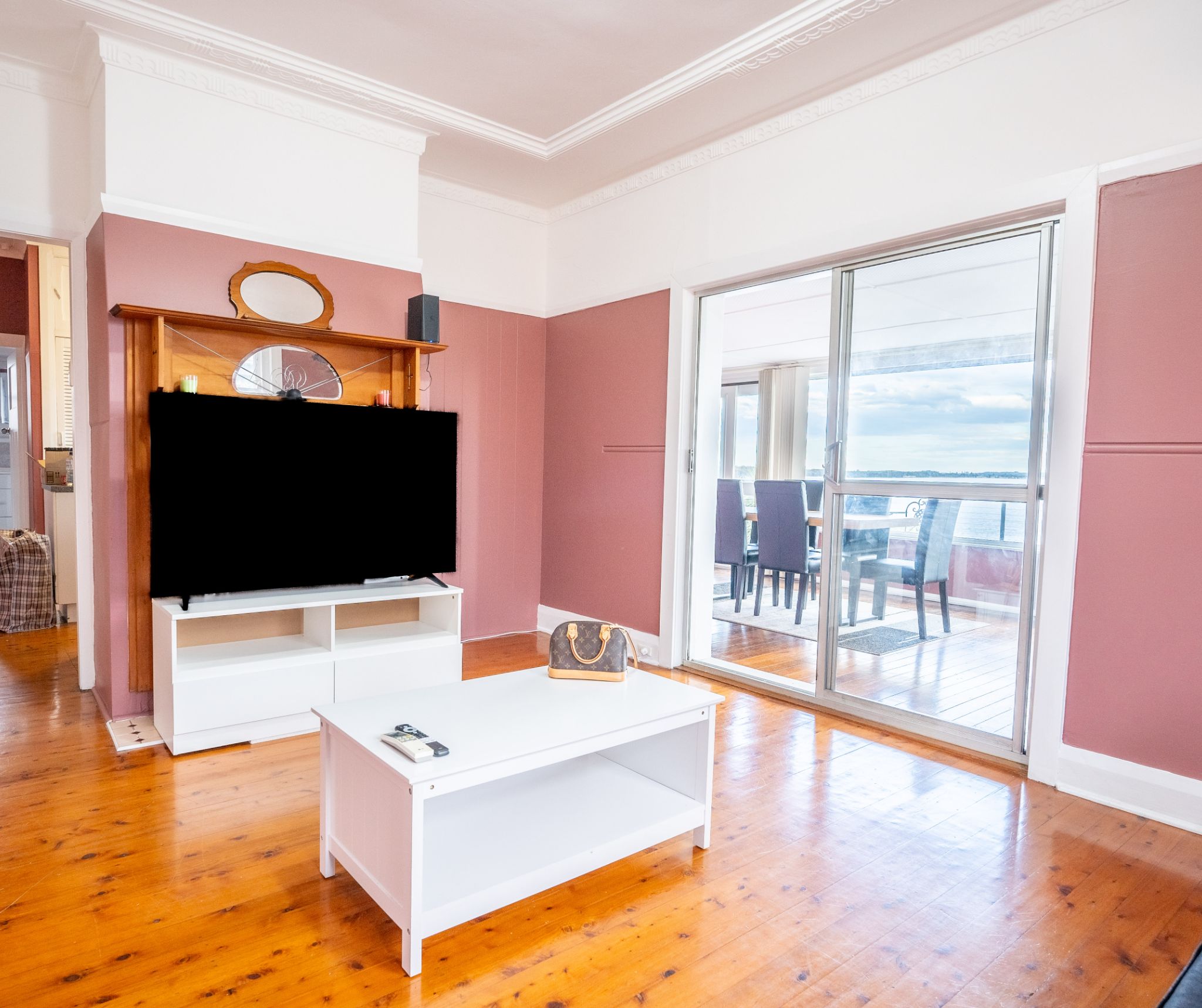 Waterfront SIL home - Wollongong — Home image 3