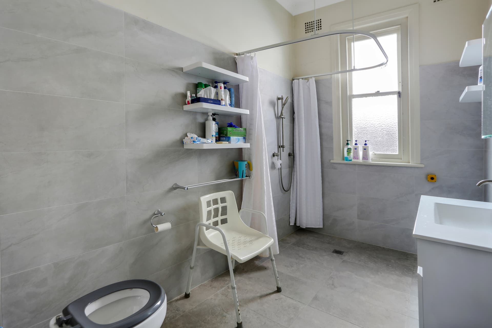 Large purpose-built SDA home in an amazing location offering the highest standards of care — Home image 4