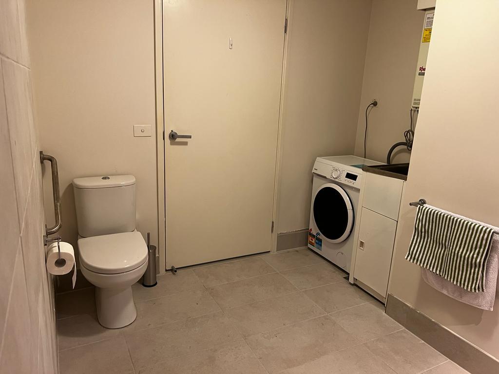 Accessible Accommodation in Parkville - Ideal for Hospital Discharge : SIL/MTA — Home image 4