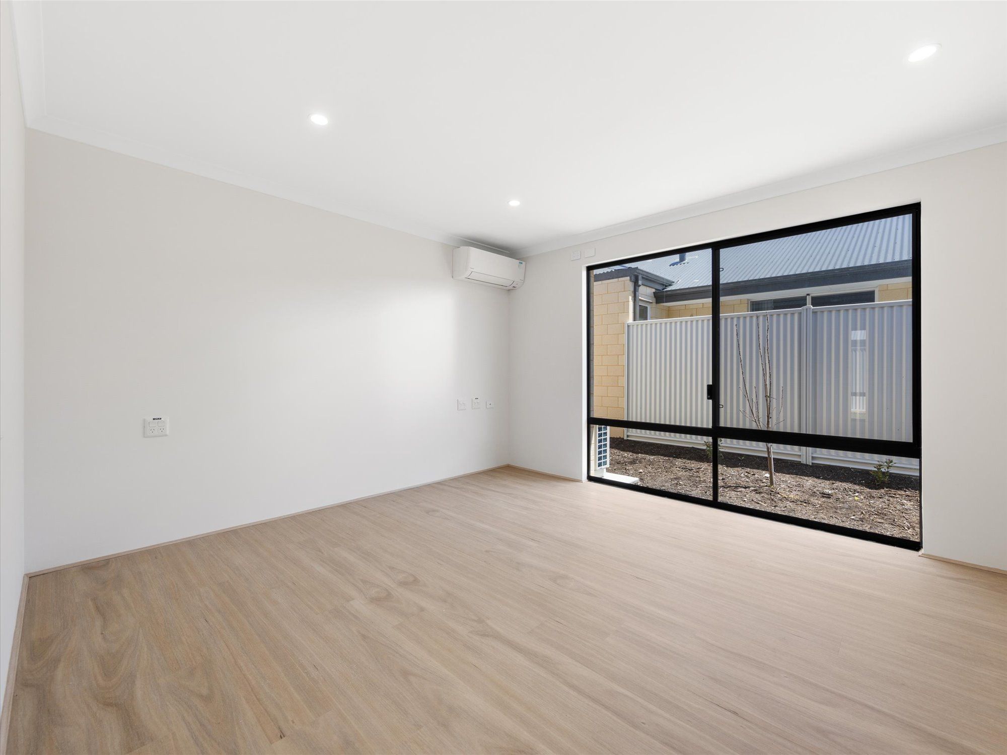 * BRAND NEW * High Physical Support 3 Bedroom Entire Home + OOA Room in Eglinton — Home image 17