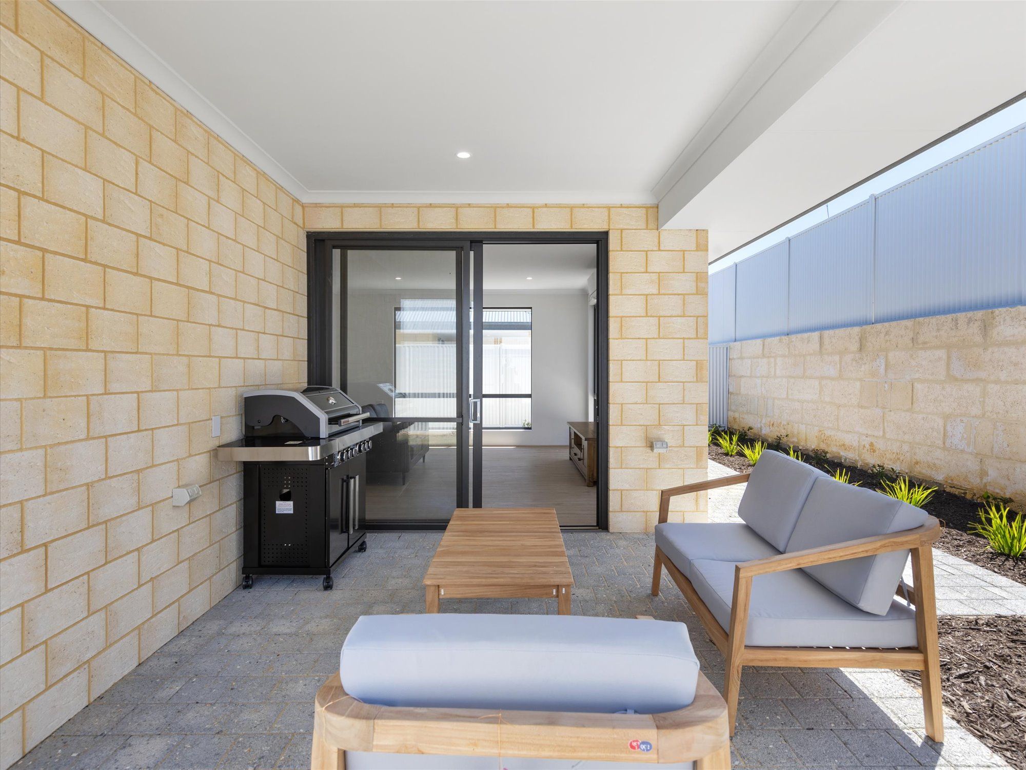 * BRAND NEW * High Physical Support 3 Bedroom Entire Home + OOA Room in Eglinton — Home image 29