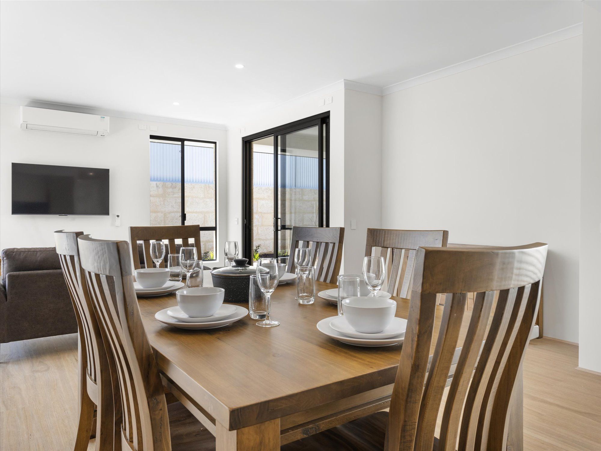 * BRAND NEW * High Physical Support 3 Bedroom Entire Home + OOA Room in Eglinton — Home image 30