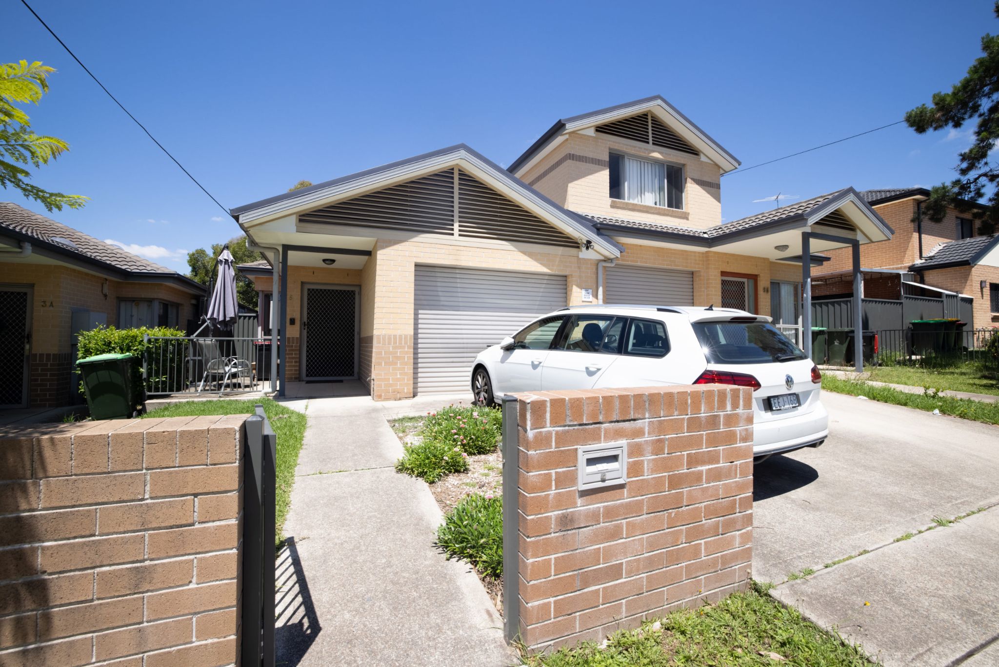 Modern and welcoming home in Bass Hill — Home image 3