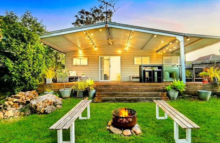 Gladesville House — Home image 9