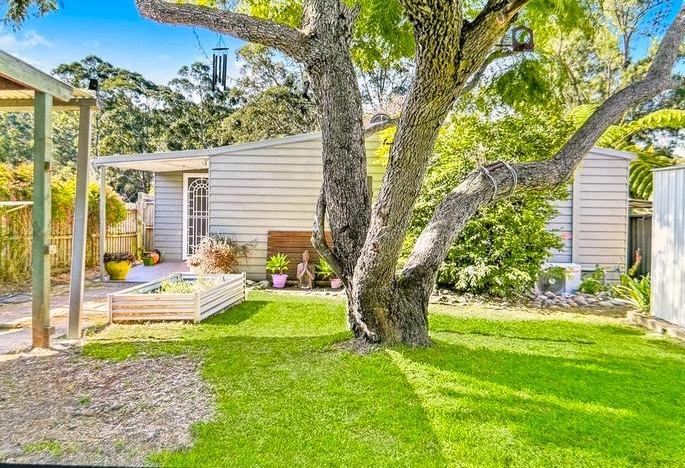 Gladesville House — Home image 10
