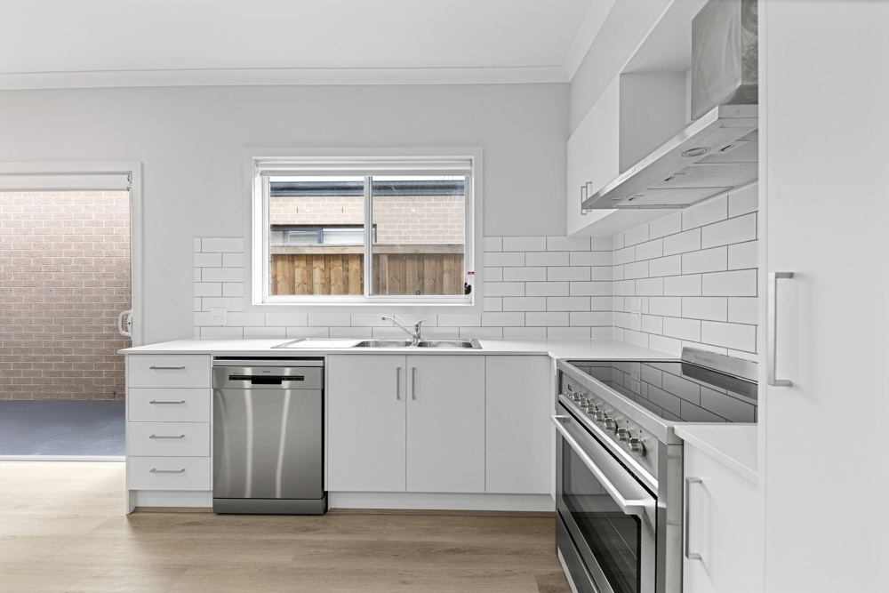 Two Independent Robust SDA Homes | One Title — Home image 9