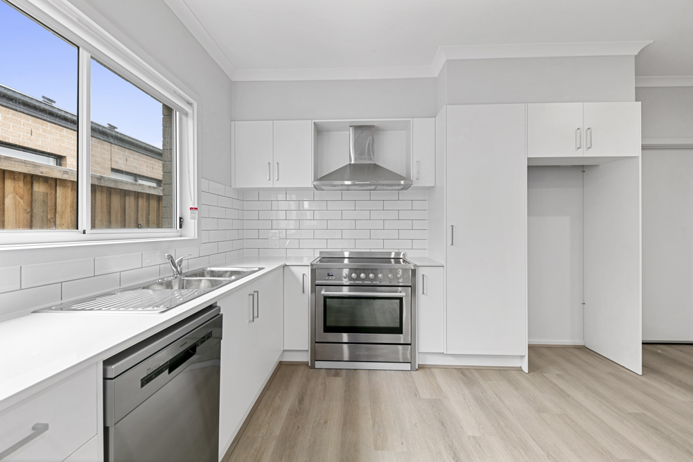 Two Independent Robust SDA Homes | One Title — Home image 10