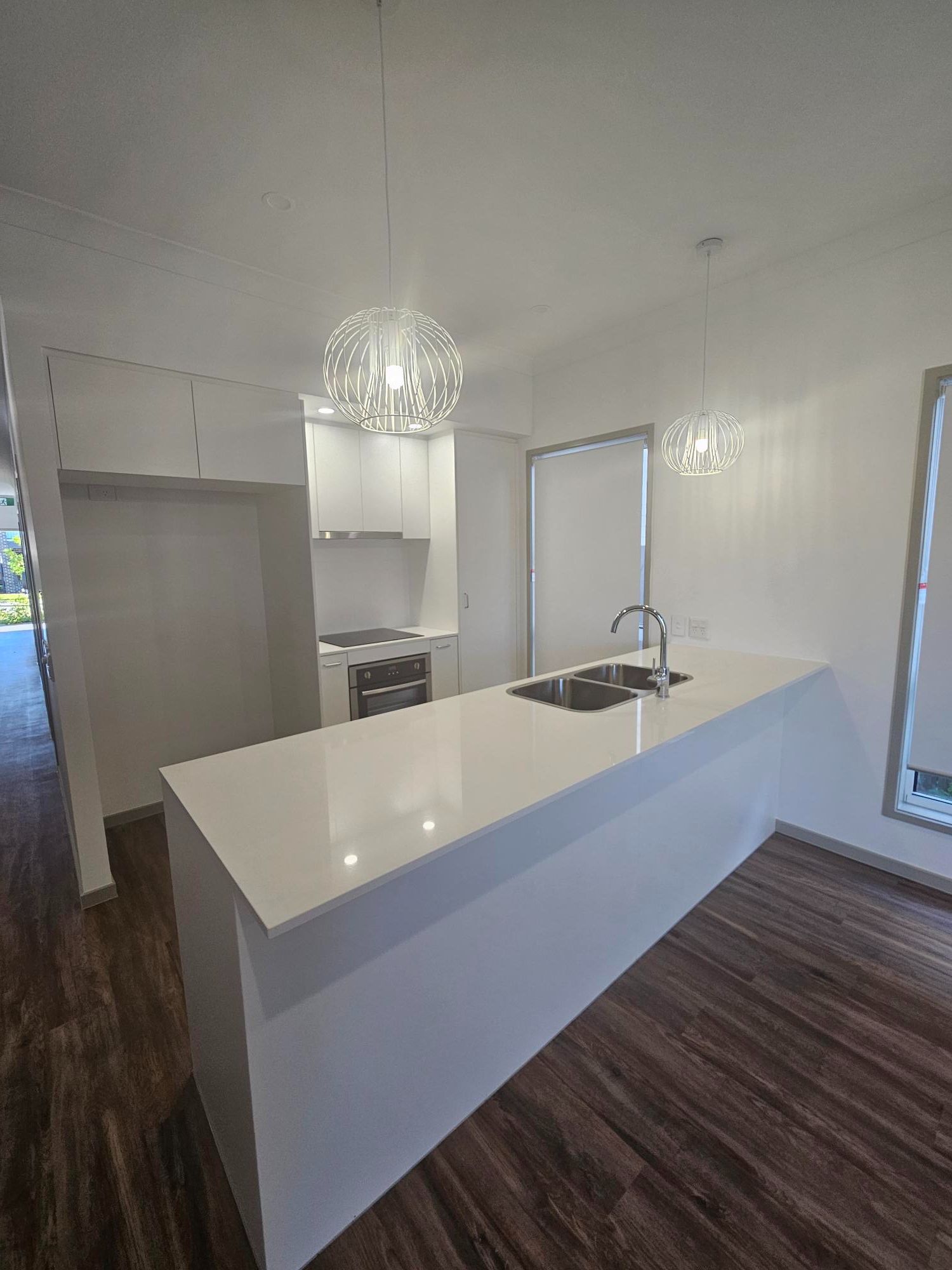 4 BR Improved Livability House with 2 Living Areas – Redland Bay — Home image 2