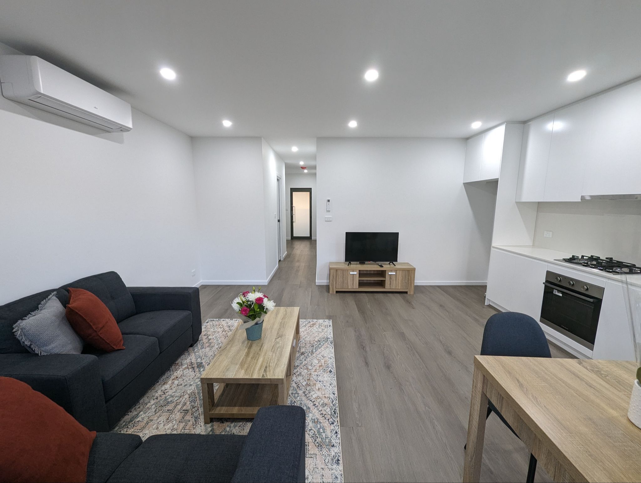 Lovely Guildford home — Home image 3