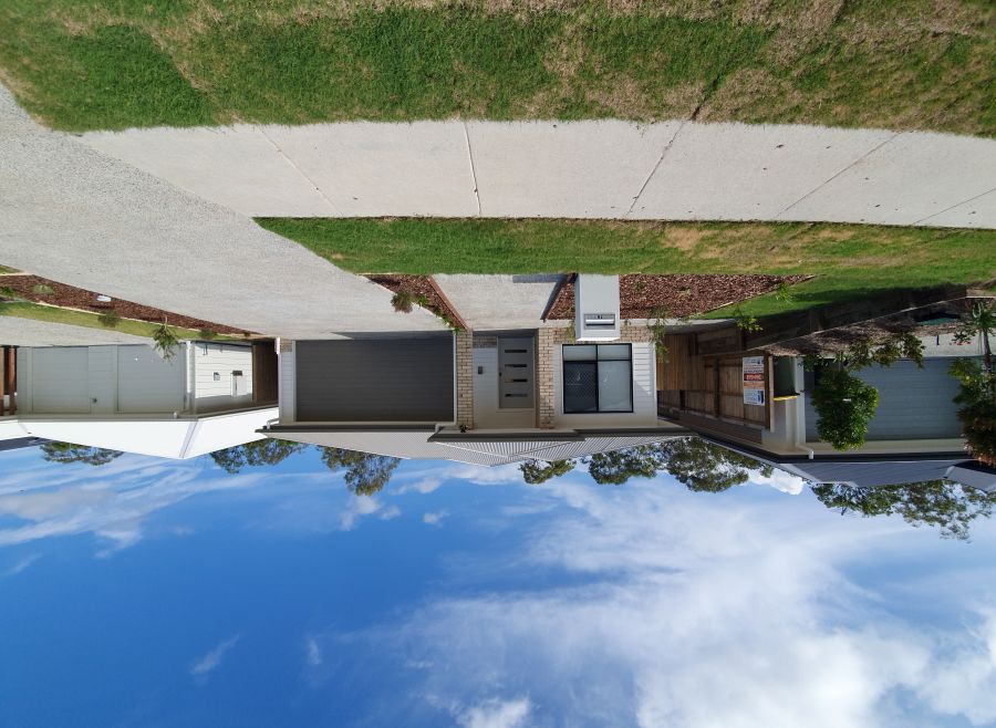 Kuraby 3 Bedroom home with OOA — Home image 3