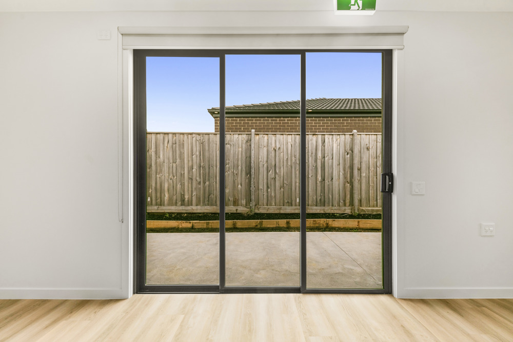 UNMATCHED ACCESSIBILITY: Exclusive 2P HPS Haven of Comfort & Security in Officer — Home image 13