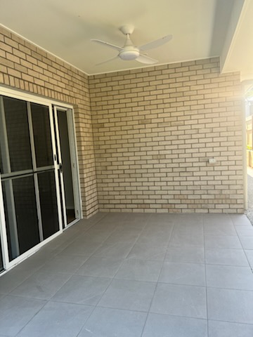 3 Bedroom home with OOA in Slacks Creek, Queensland — Home image 6