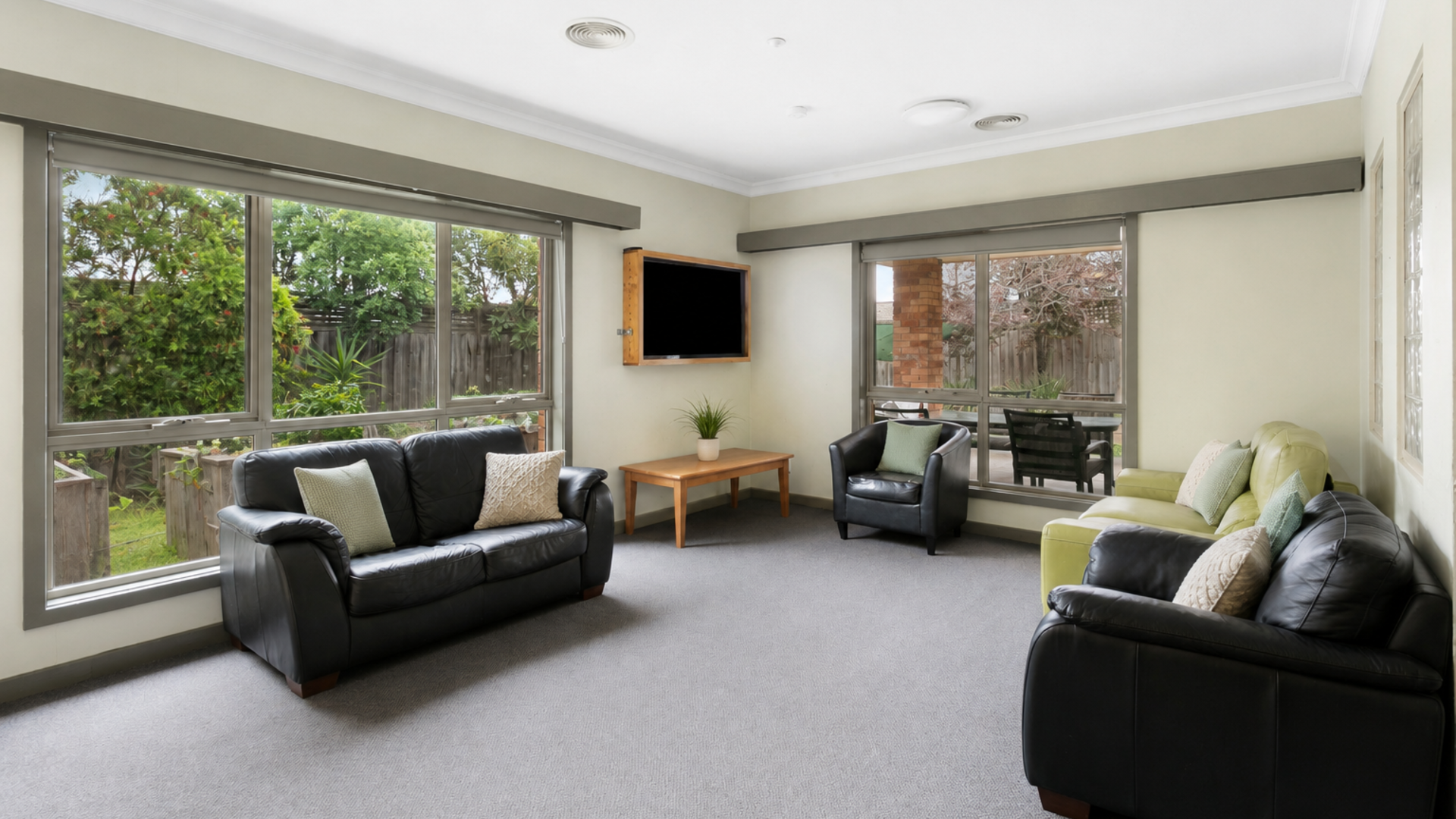 Contemporary comfort in leafy Ashwood. SDA registered as ‘Fully Accessible' — Home image 2