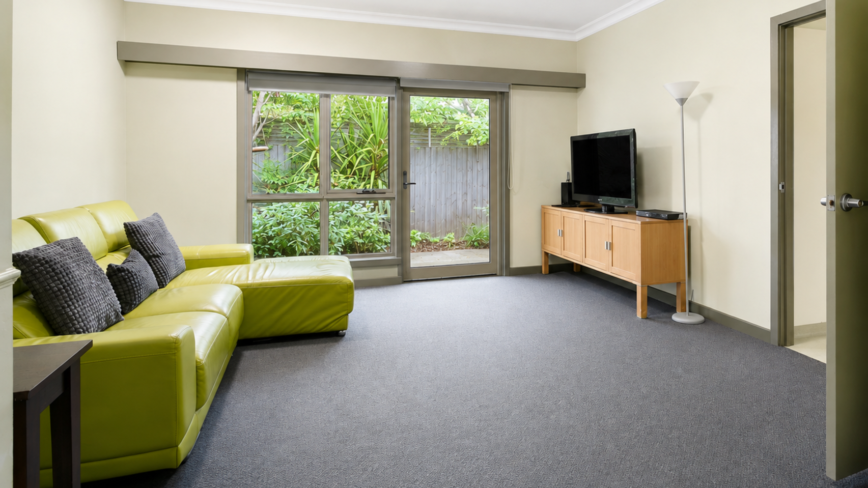 Contemporary comfort in leafy Ashwood. SDA registered as ‘Fully Accessible' — Home image 3