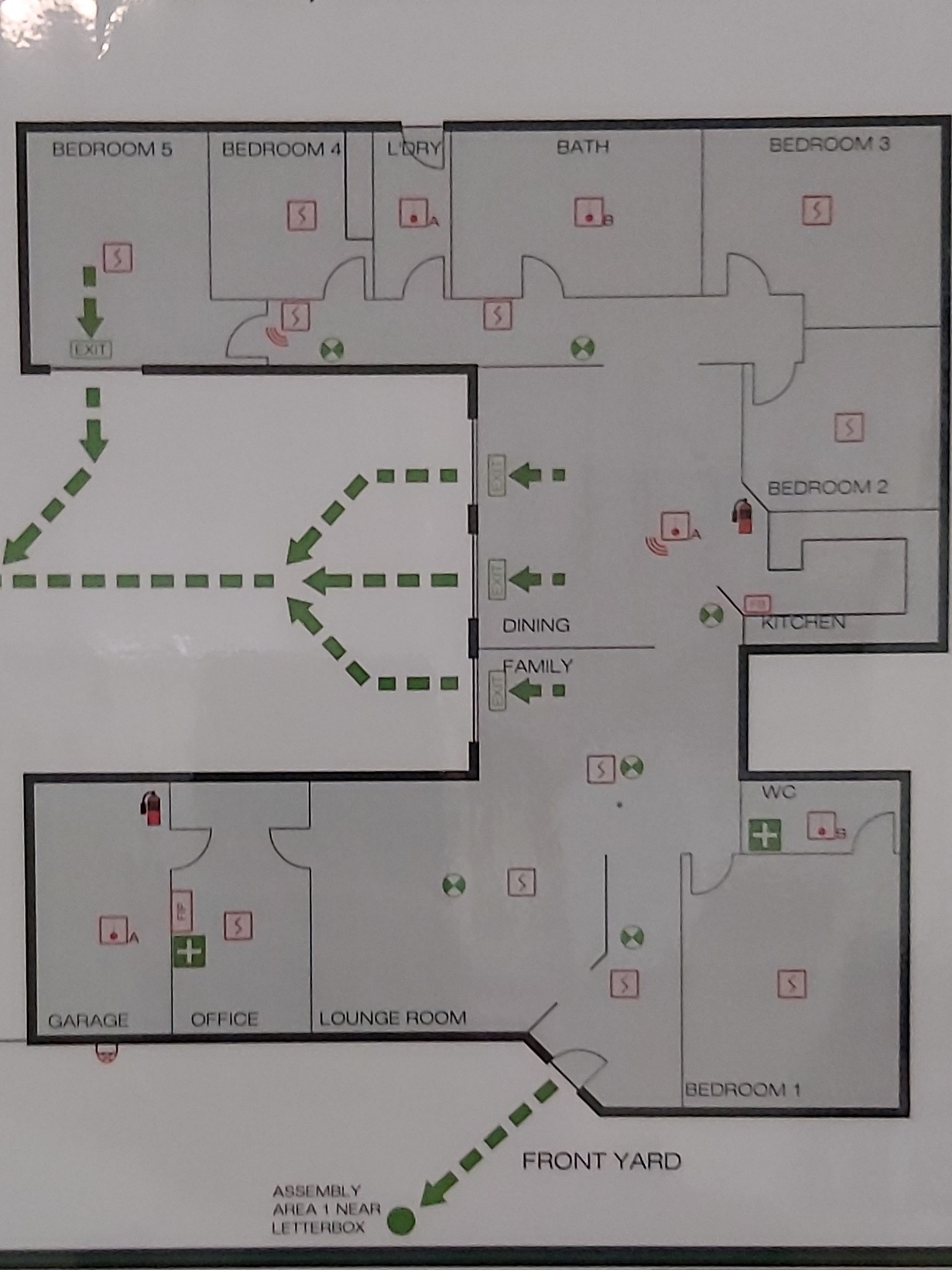 Spacious, accessible living in friendly Erskine Park — Floorplan 1
