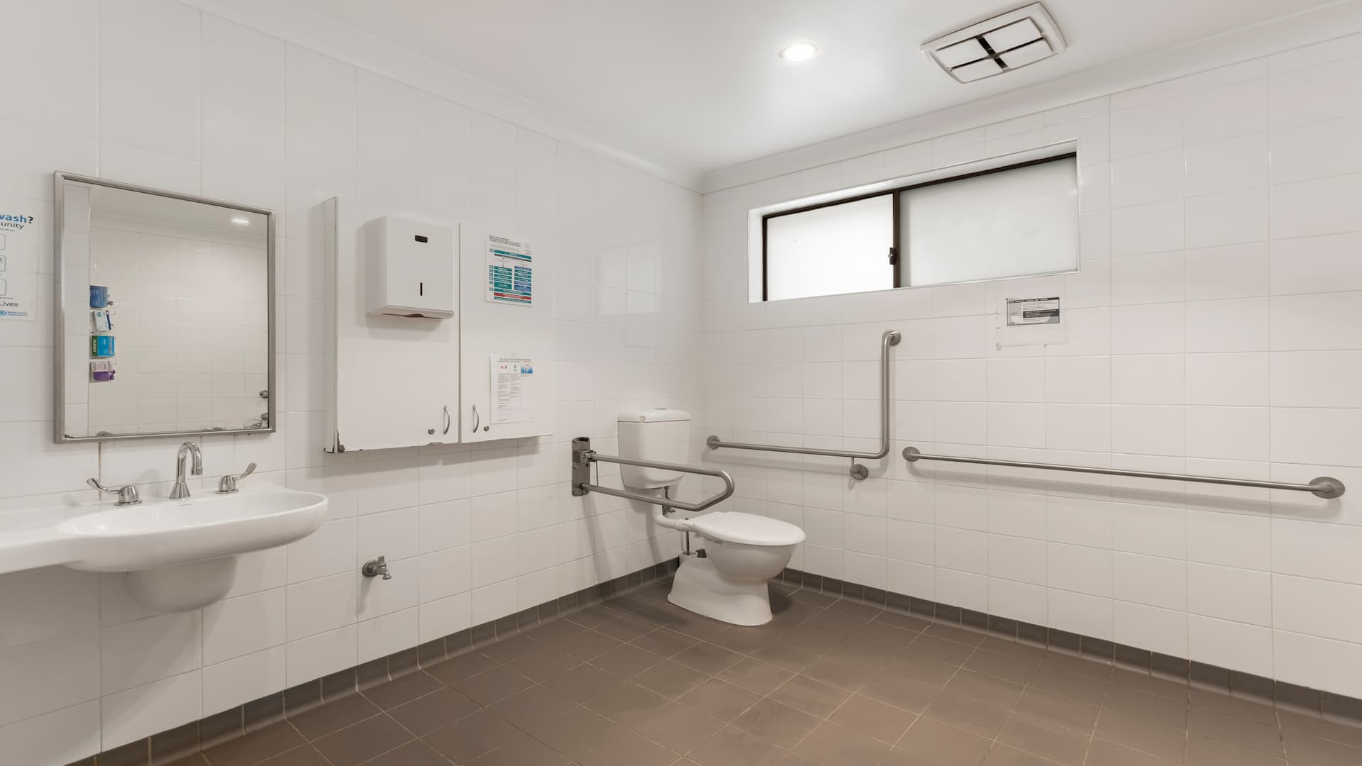 Spacious, accessible living in friendly Erskine Park — Home image 8