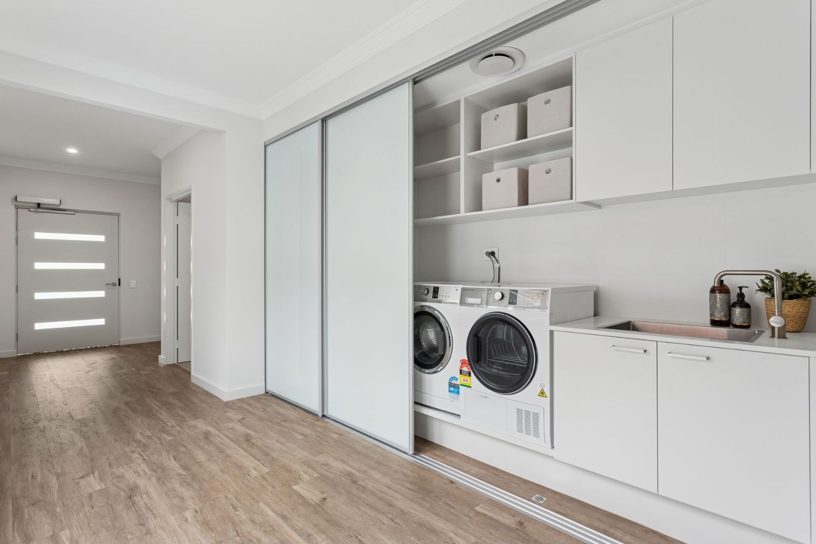 Life Your Way : Large 3 Bedroom Home for Sharing or 2-Bedroom Villa for Living Alone. Disability Accommodation — Home image 10