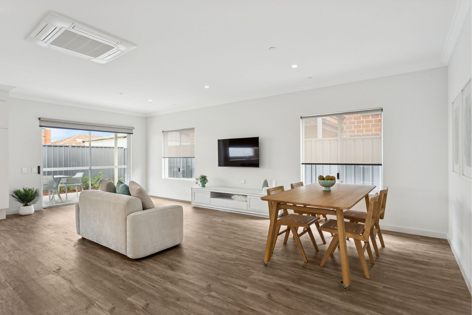 Life Your Way : Large 3 Bedroom Home for Sharing or 2-Bedroom Villa for Living Alone. Disability Accommodation — Home image 12