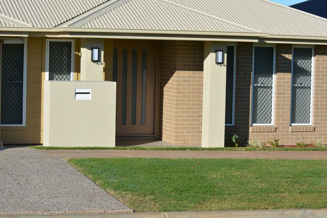 Toowoomba SIL: 3 SIL with OOA — Home image 9