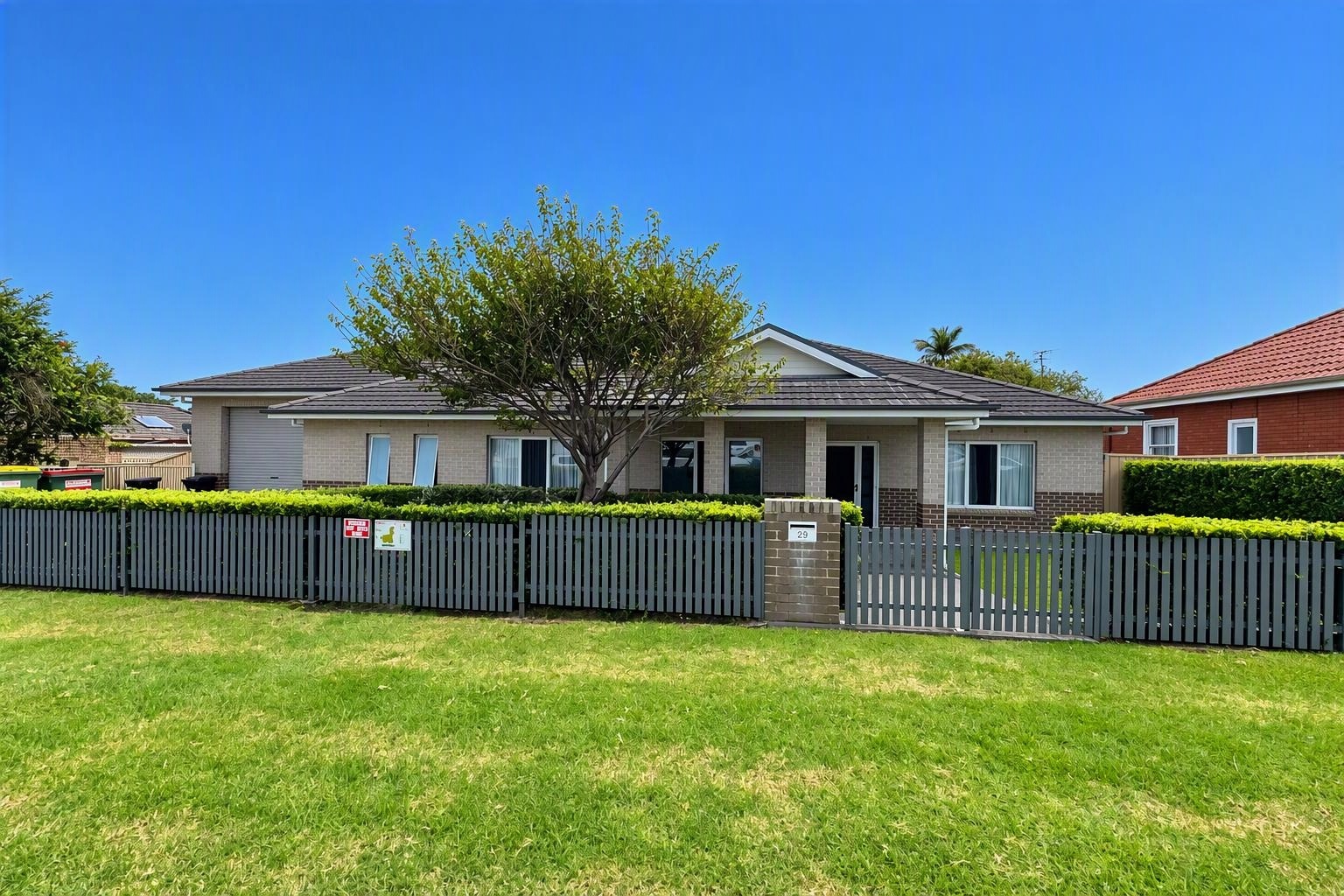 Modern, purpose build home in Warrawong — Home image 5