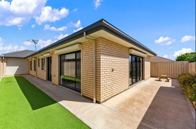 Modern 4-Bedroom SIL Property in Paralowie — Home image 2