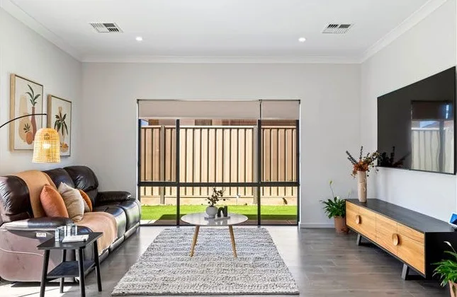 Modern 4-Bedroom SIL Property in Paralowie — Home image 11