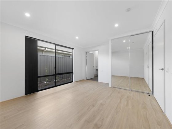 * BRAND NEW * HPS Hilbert — Home image 2