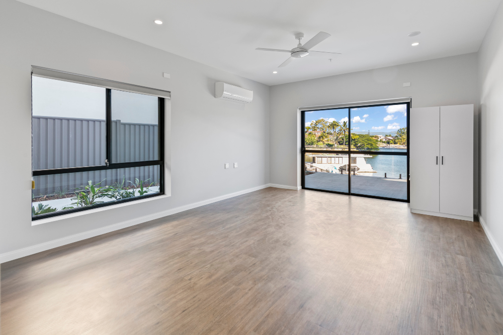MTA & SDA Beautiful Waterfront High Physical Support at Bundall Gold Coast — Home image 9