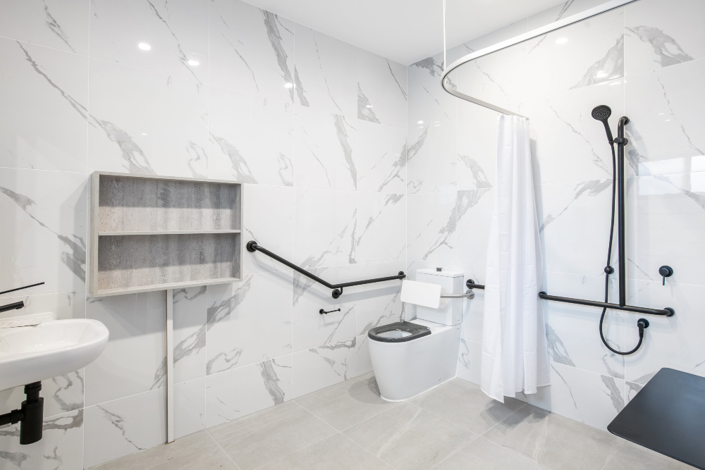 MTA & SDA Beautiful Waterfront High Physical Support at Bundall Gold Coast — Home image 6
