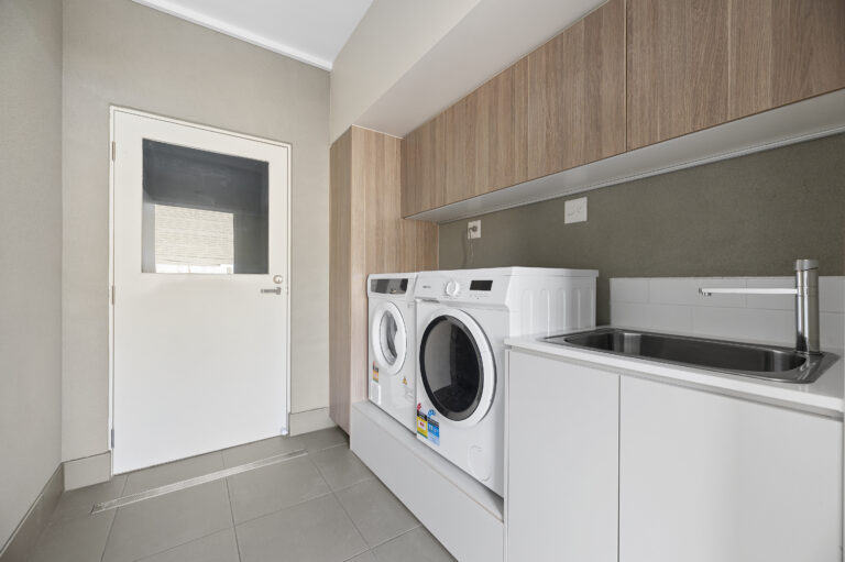 Dandenong (Fifth Avenue) — Home image 7
