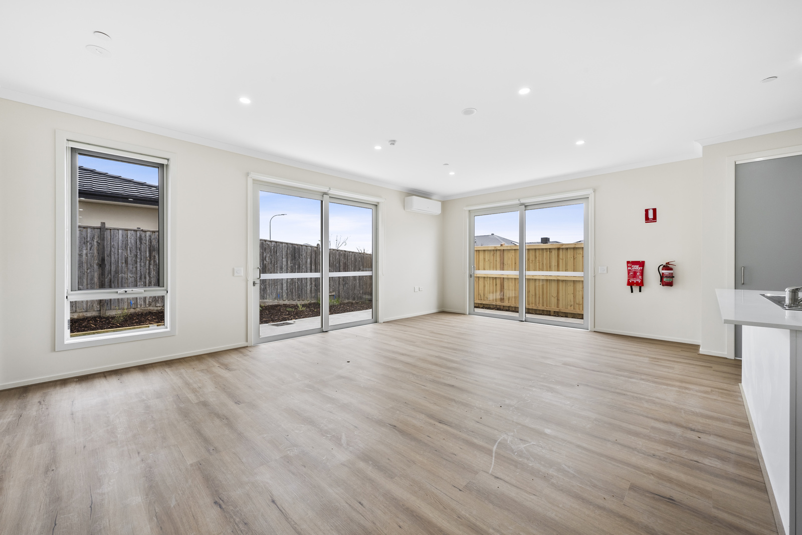 MODERN ROBUST VILLA IN CLYDE NORTH — Home image 7