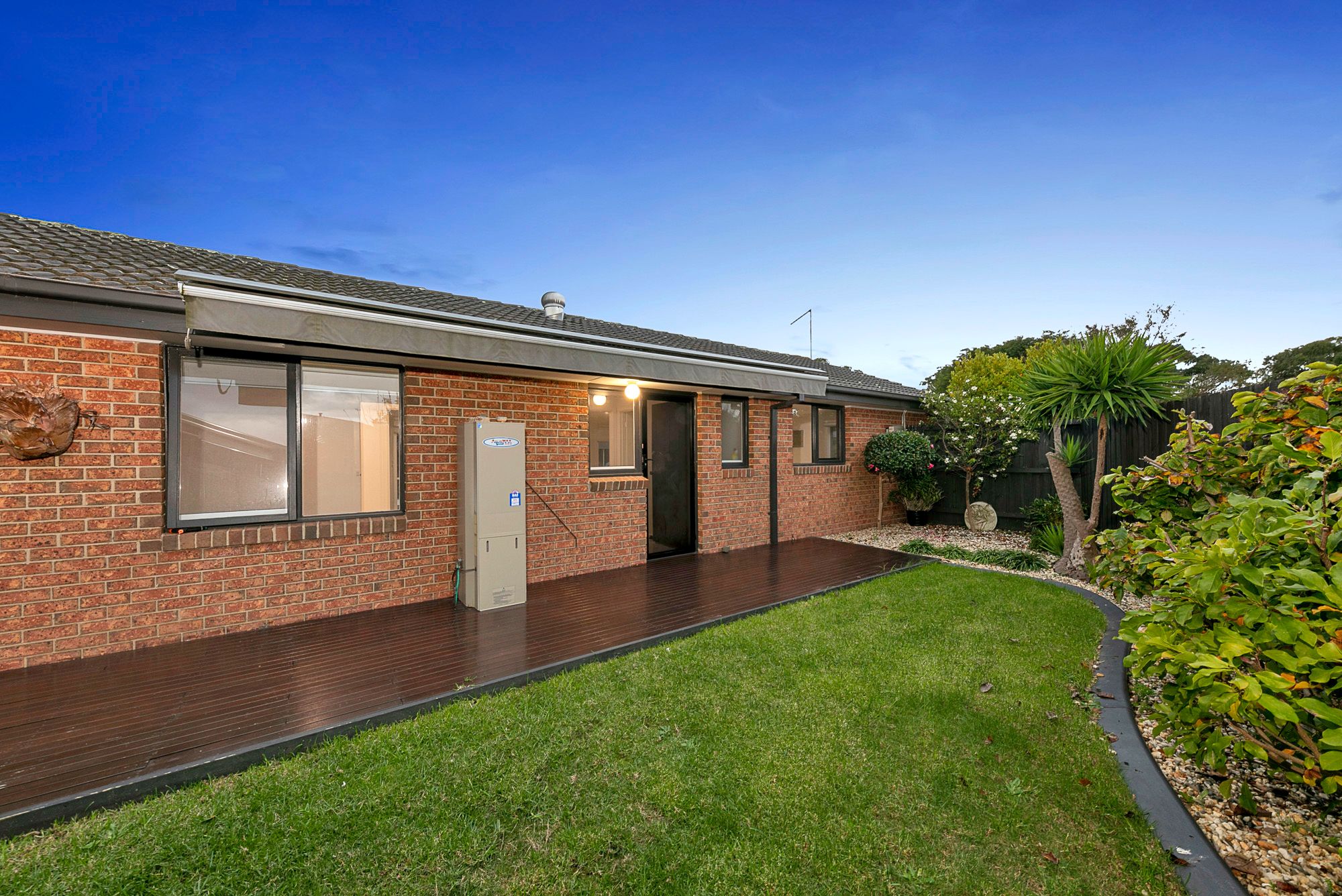 An exceptional home with modern amenities offering SIL/MTA/STA in Cranbourne. — Home image 15