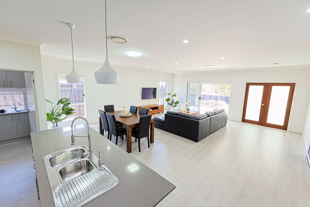 Spacious luxurious living in Newbrook — Home image 5