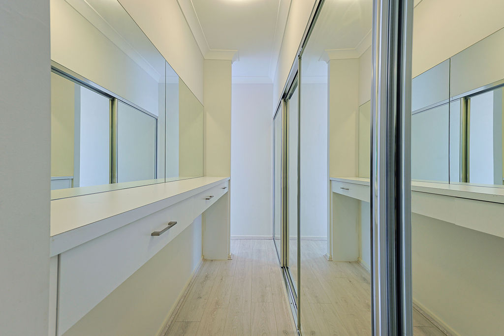 Spacious luxurious living in Newbrook — Home image 10