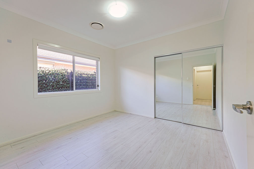 Spacious luxurious living in Newbrook — Home image 13